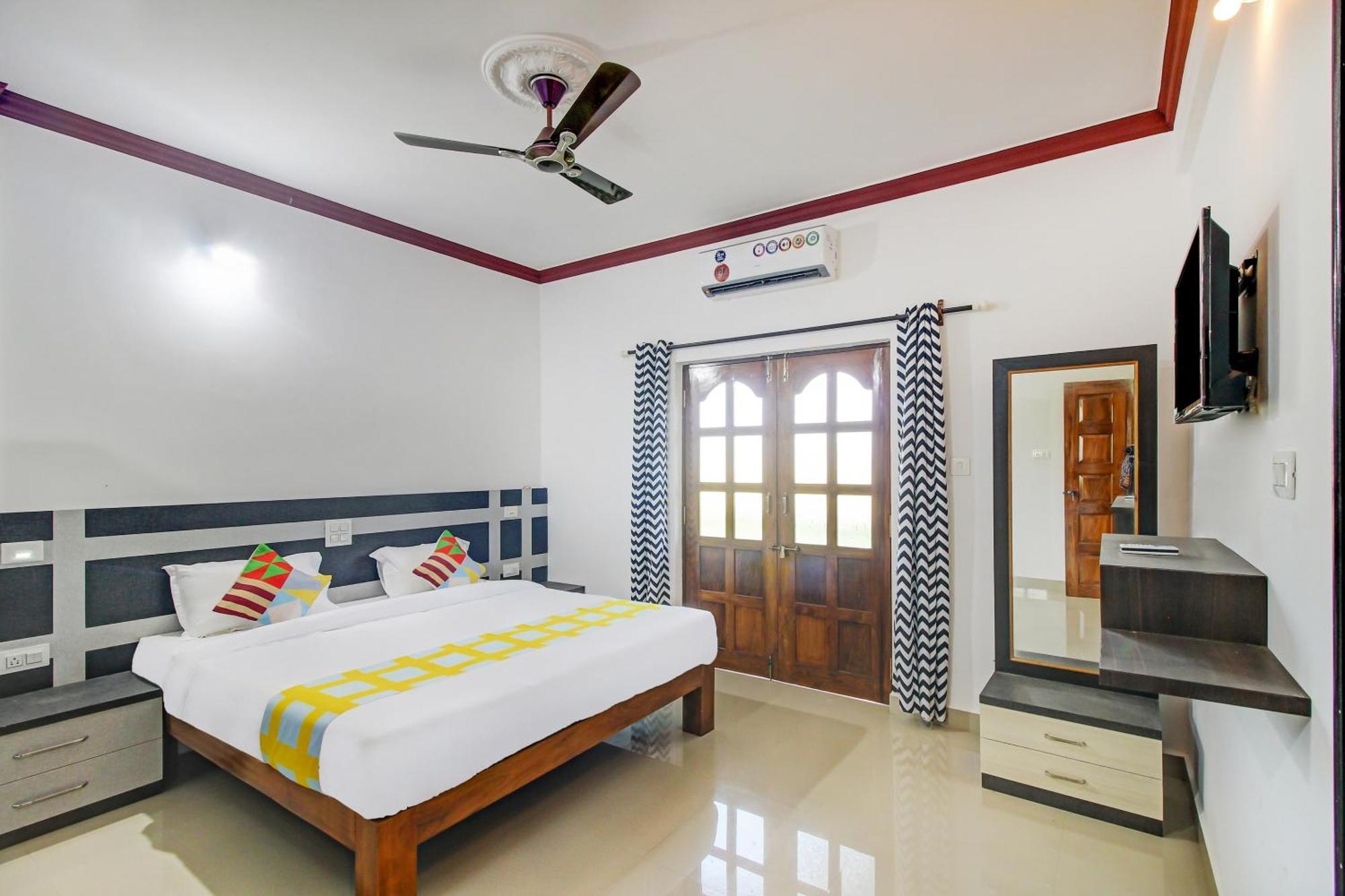 Super Hotel O Pradeep Guest House Near Baga Beach Esterno foto