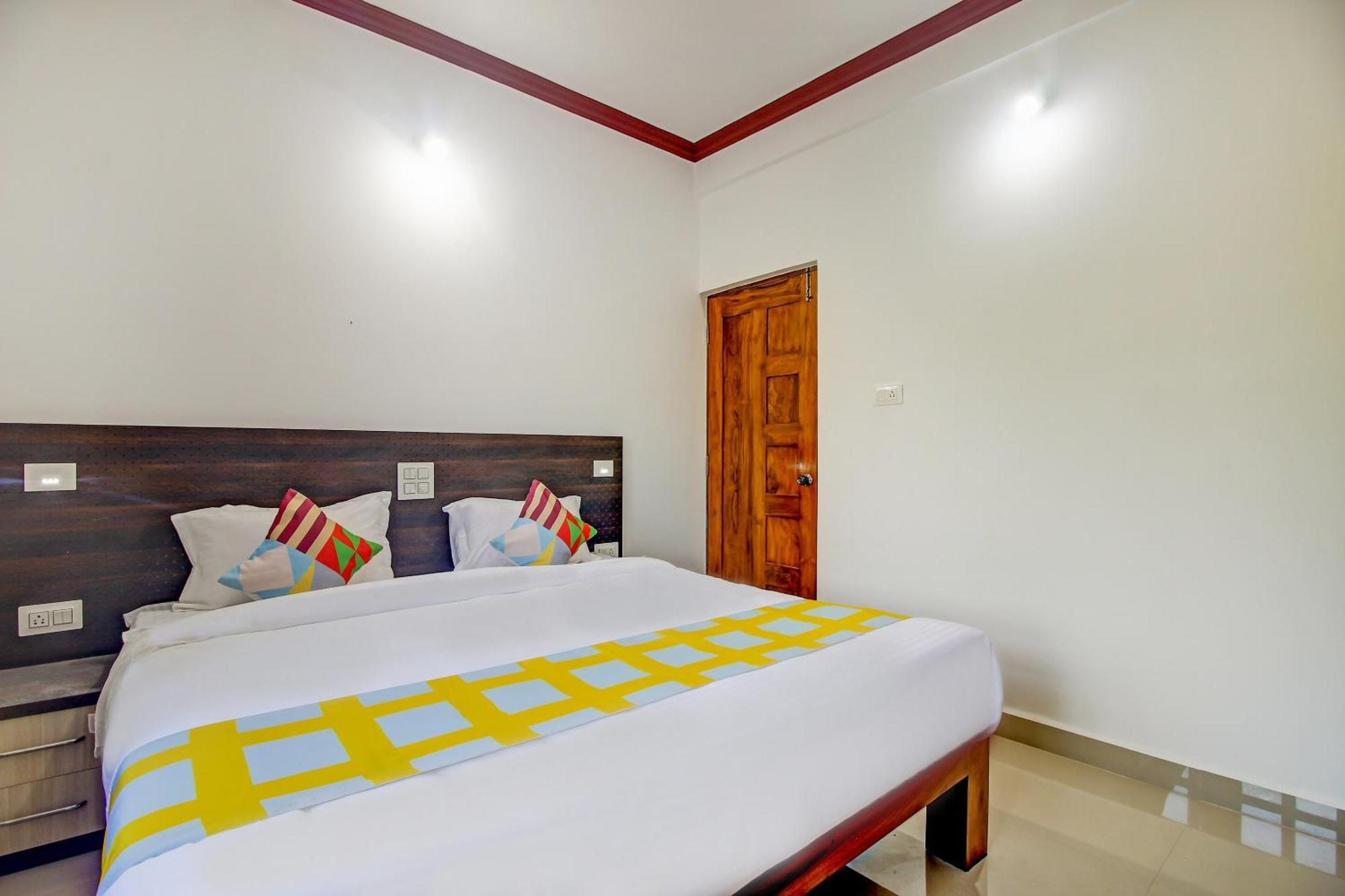 Super Hotel O Pradeep Guest House Near Baga Beach Esterno foto
