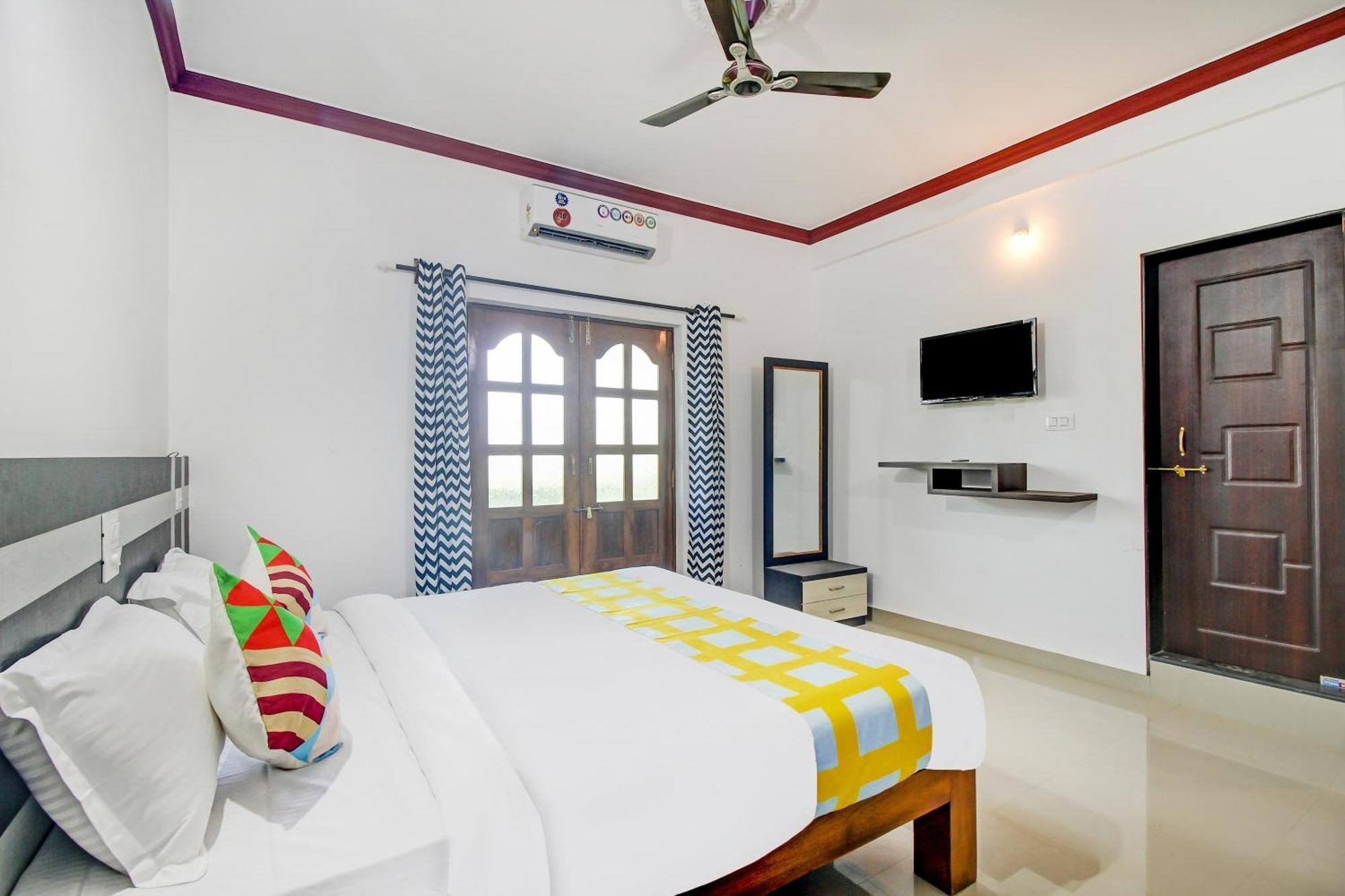 Super Hotel O Pradeep Guest House Near Baga Beach Esterno foto