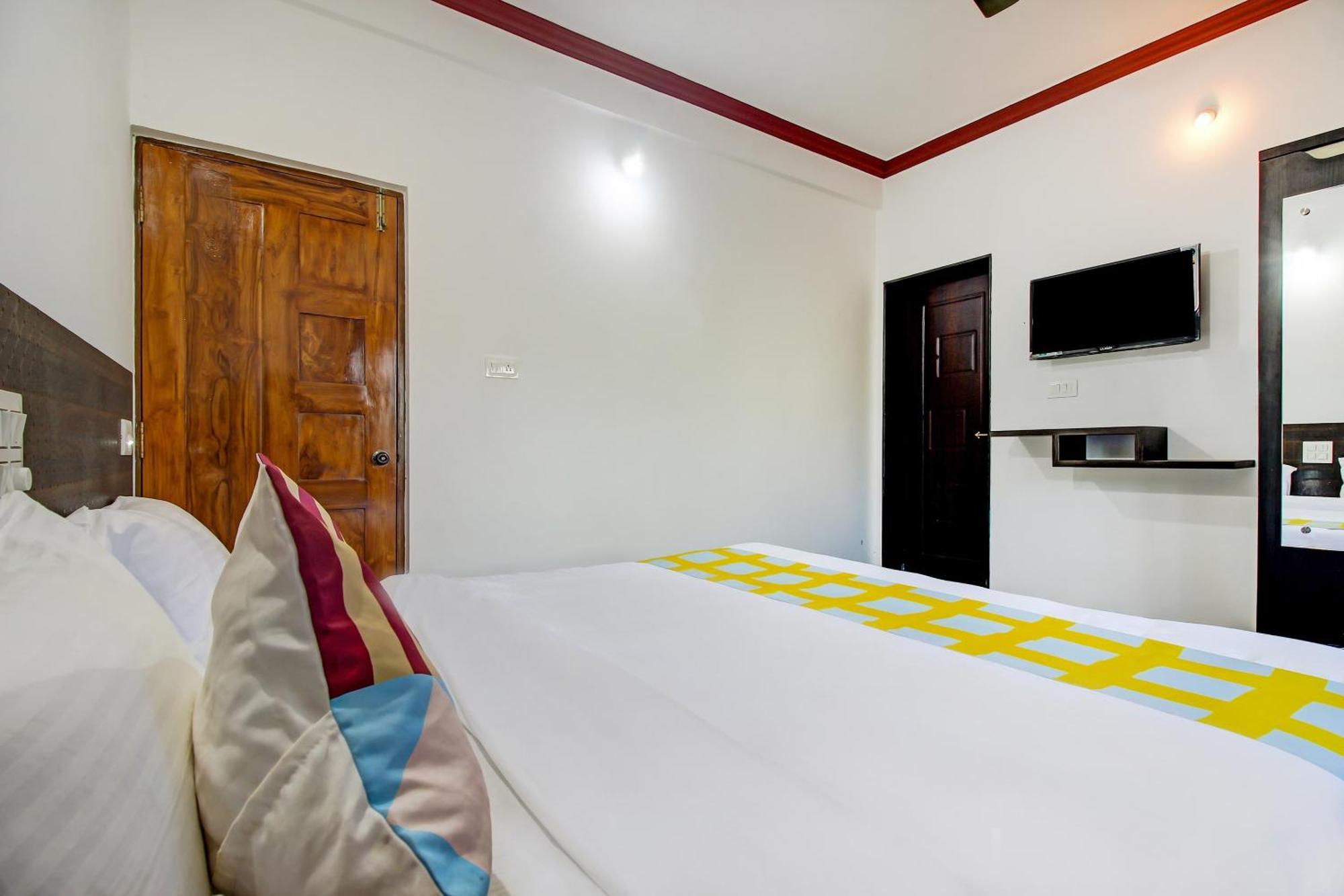 Super Hotel O Pradeep Guest House Near Baga Beach Esterno foto